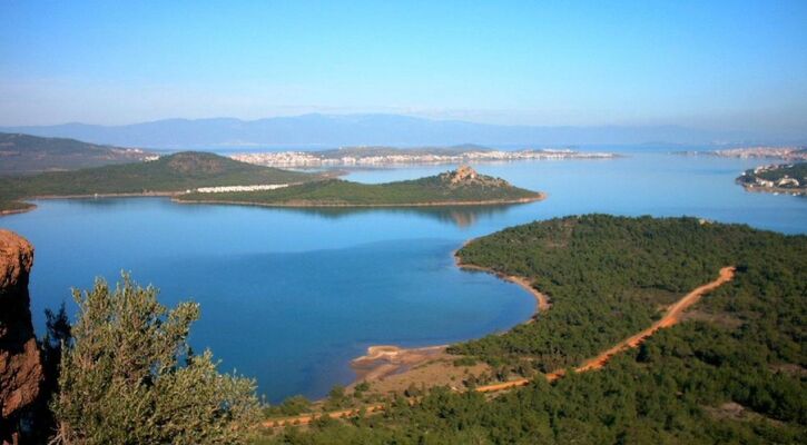 Bozcaada Assos Ayvalık Cunda Turu (1Gece Otel Konaklamalı)