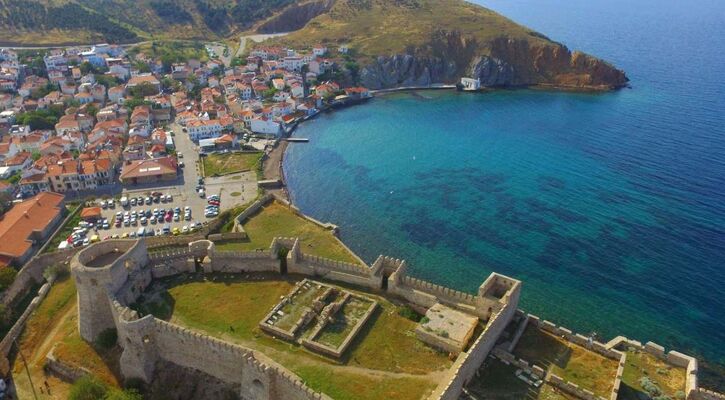 Bozcaada Assos Ayvalık Cunda Turu (1Gece Otel Konaklamalı)