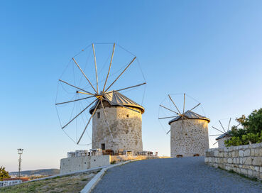 İzmir Çeşme Alaçatı Efes Şirince Turu (1Gece Otel Konaklamalı)