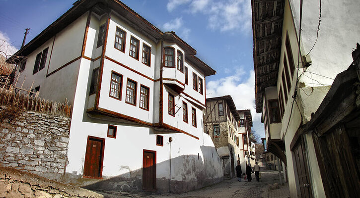 Safranbolu Amasra Abant Turu (1Gece Otel Konaklamalı)